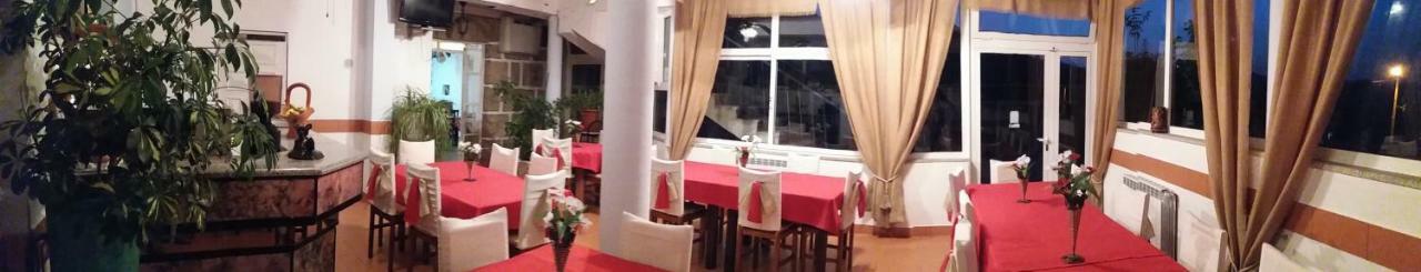 Hotel Gite Cantinho Davo Campea Bagian luar foto